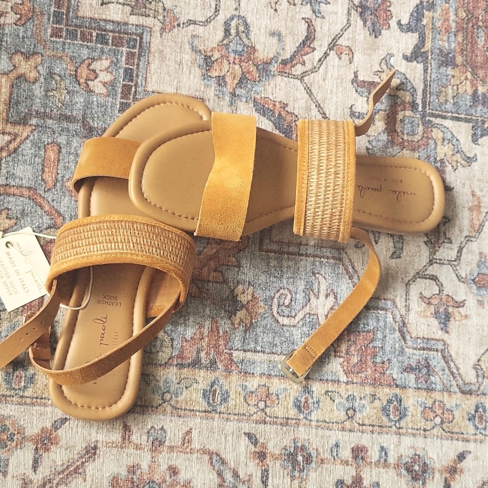 Italian sandles